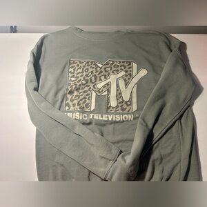 MTV crew neck light green